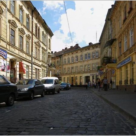 Невеликі Апартаменти-Смарт В Центральній Частині Біля Тц Магнус Lviv Exterior photo